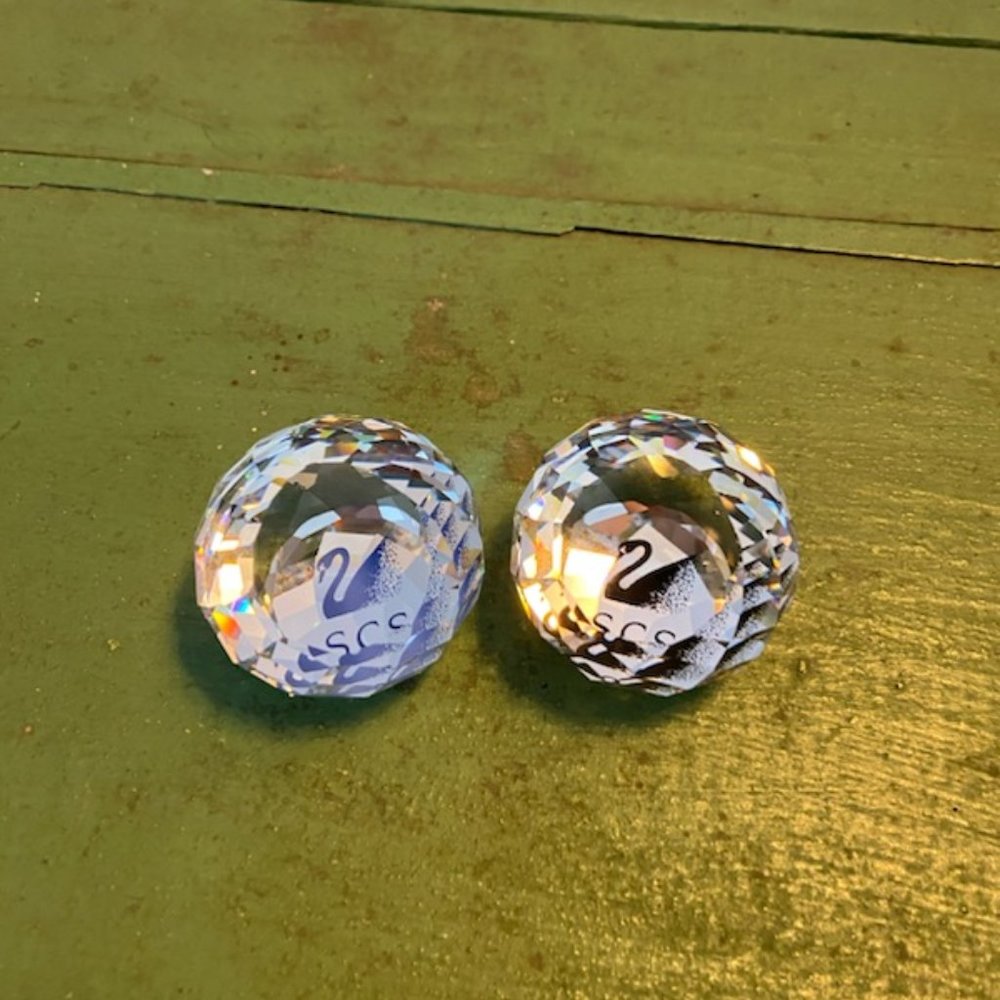 Swarovski Crystal Paperweights (Swarovski Crystal Society) (2 pcs)